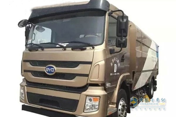 “土豪金版”新型純電動(dòng)零排放洗掃車